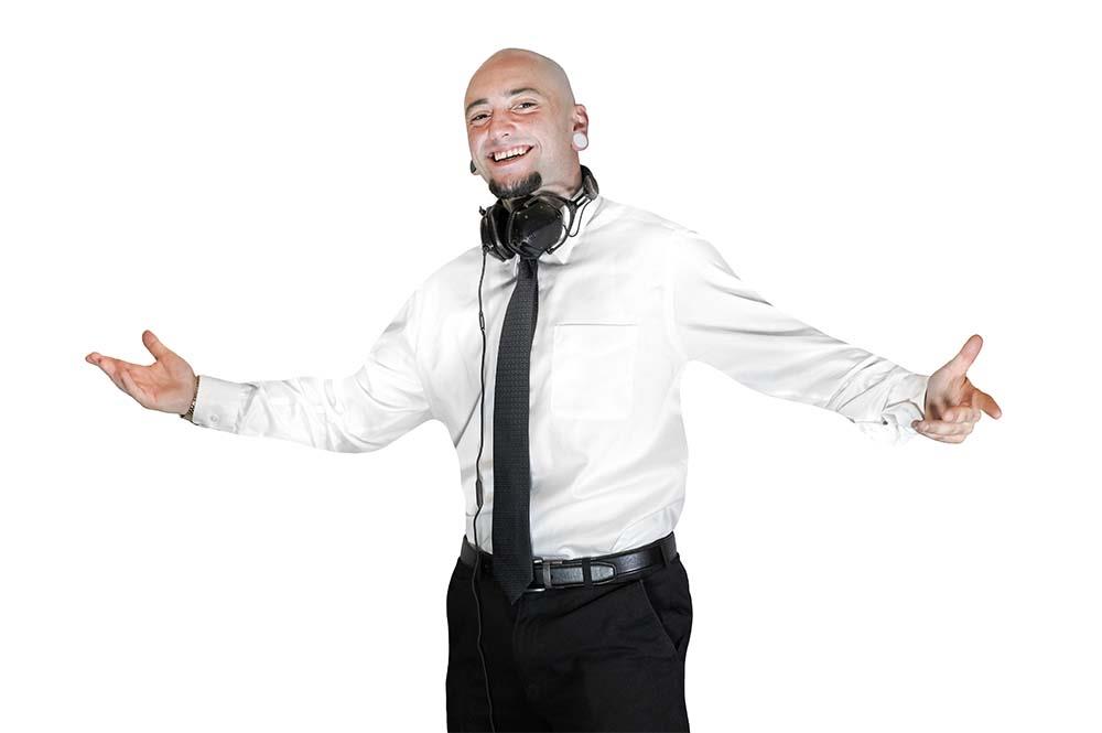 absolute-entertainment-dj-services-Cenzo