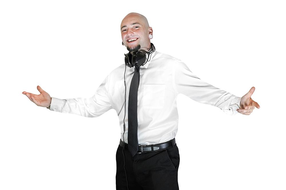 absolute-entertainment-dj-services-Cenzo